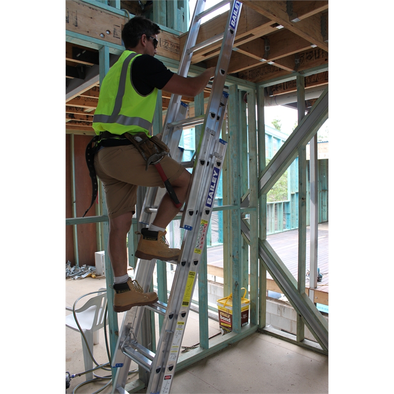 Bailey Ladders 4.15m 135kg Triple Extension Aluminium Ladder